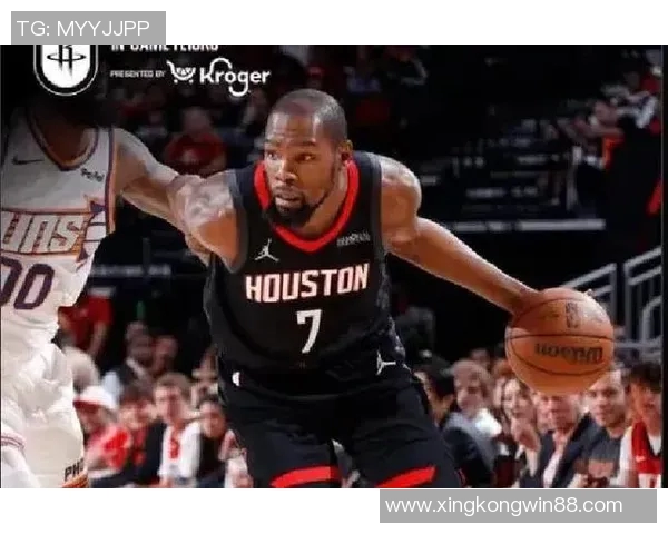 詹姆斯在次轮投票中超越杜兰特升至第八位后者被迫降至第九位